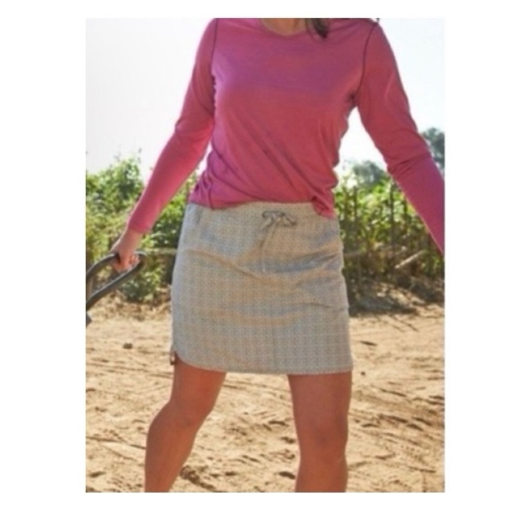 Duluth Trading Co Go‎ Go Floral Skort